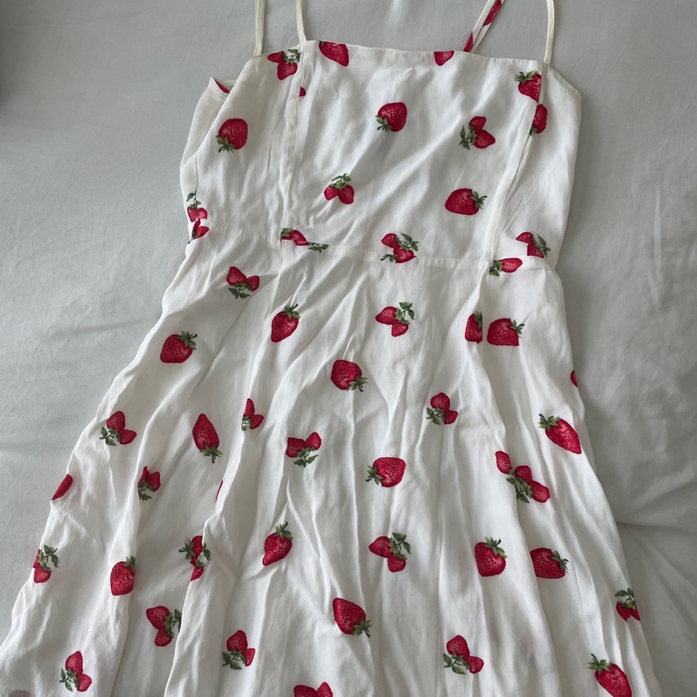 Strawberry summer dress Forever 21